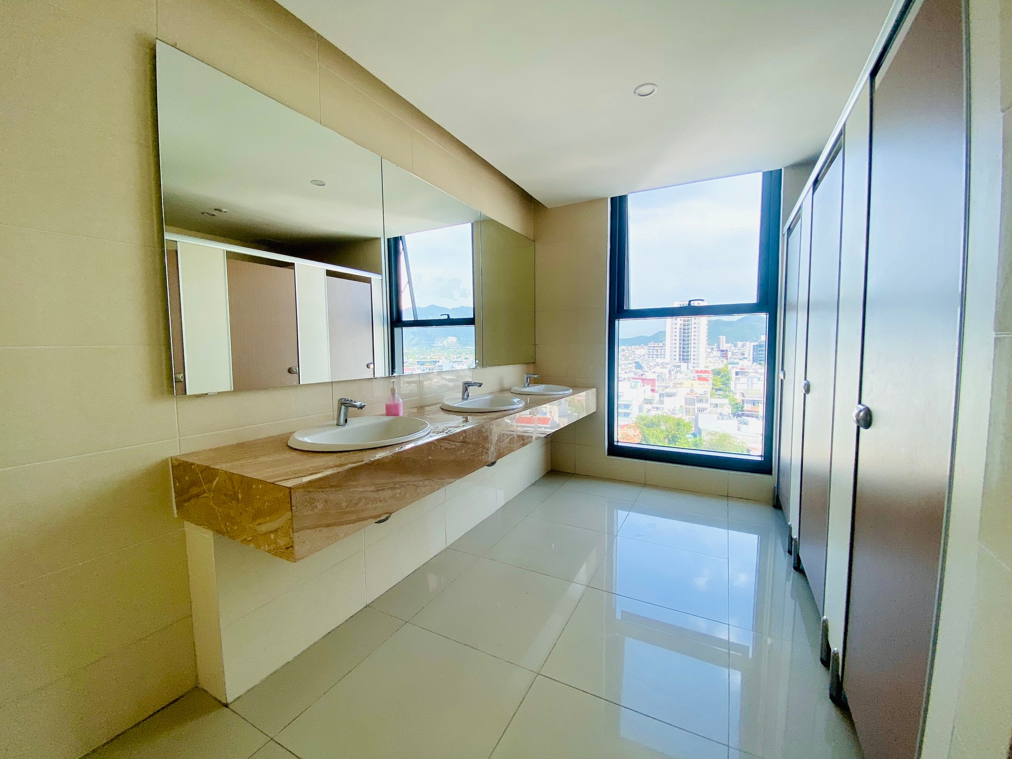 Van Phong Cho Thue Nha Trang 8